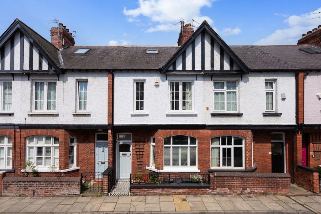 Main image of property: North Parade, York, YO30