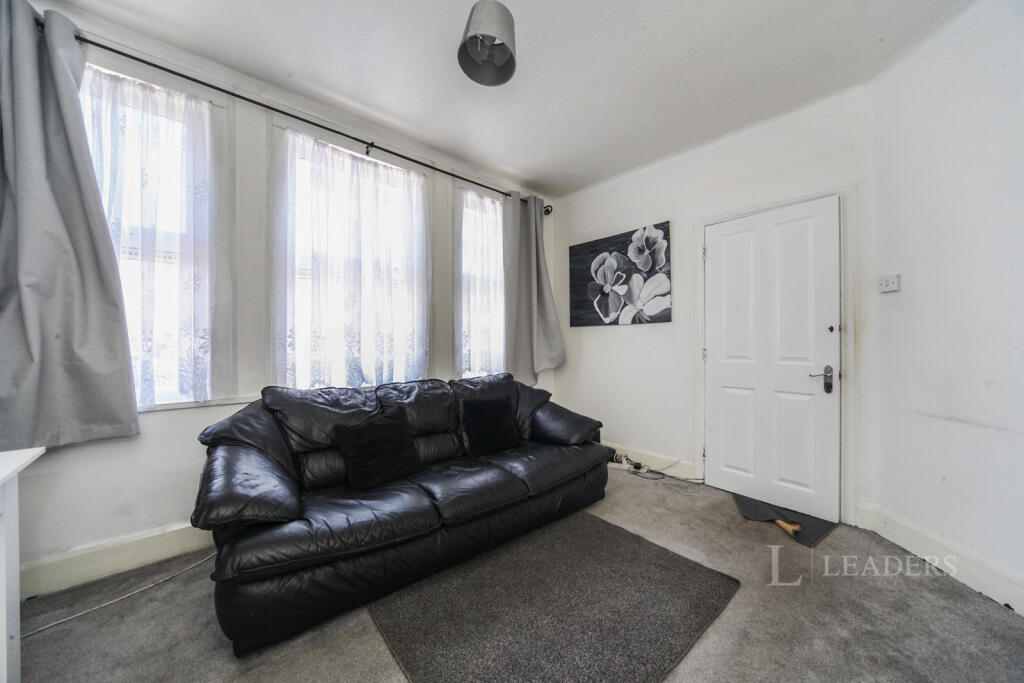 Maidenhall Road, Luton, Bedfordshire, LU4 - View 3