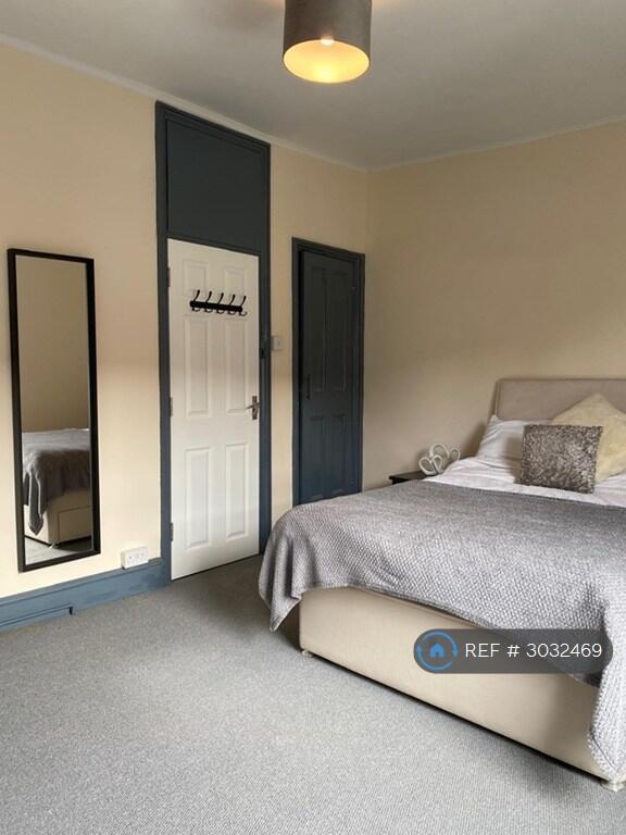 Main image of property: Wood St, Rugby, CV21