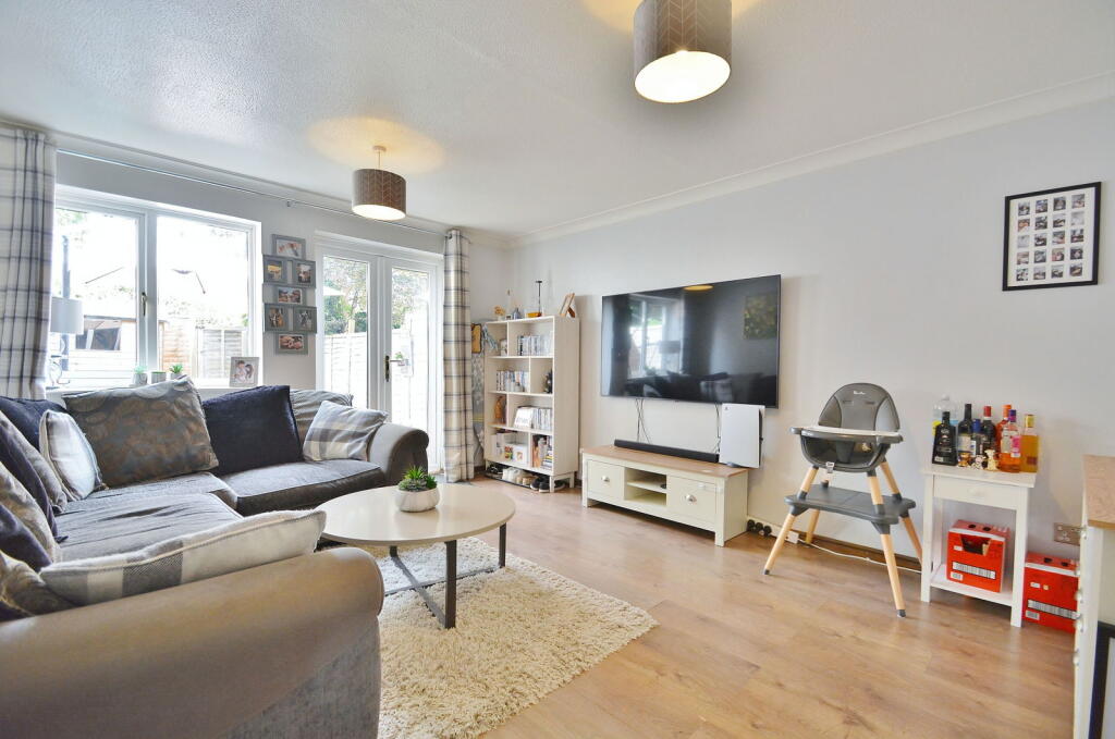 Marston Road, Thame photo 2