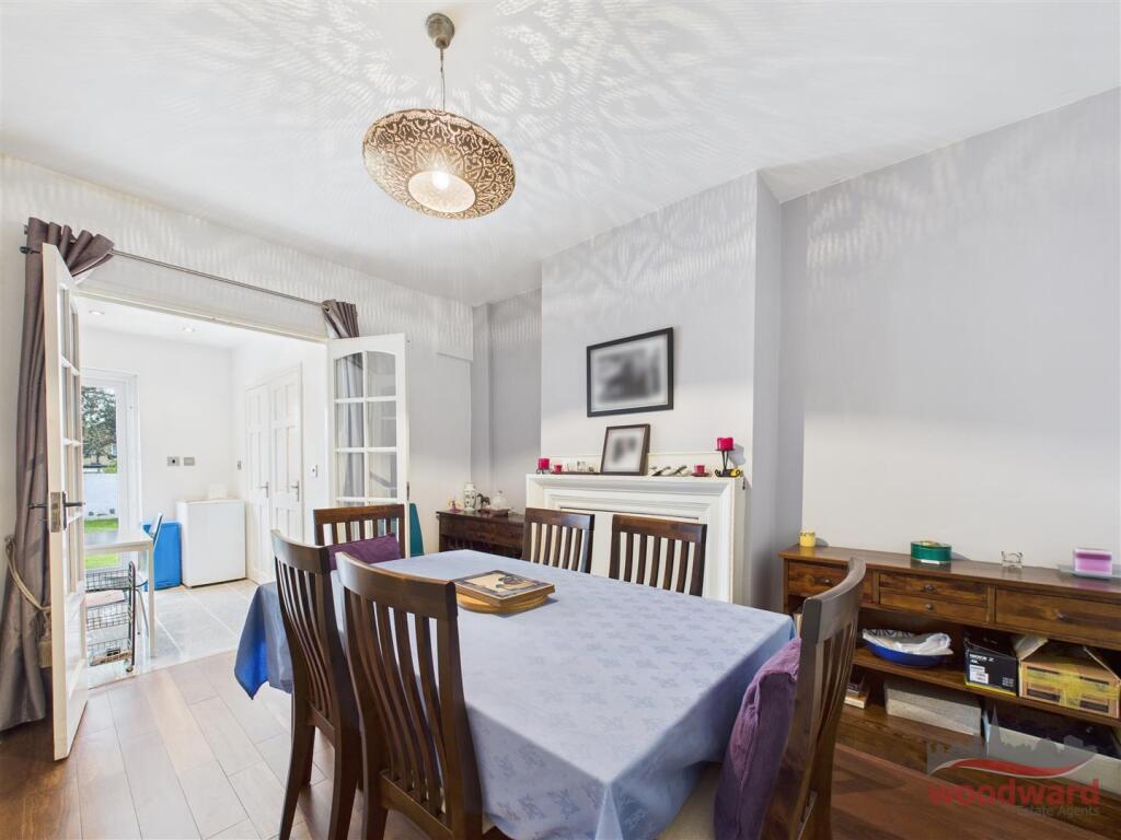 Meadowbank Road, Kingsbury photo 4