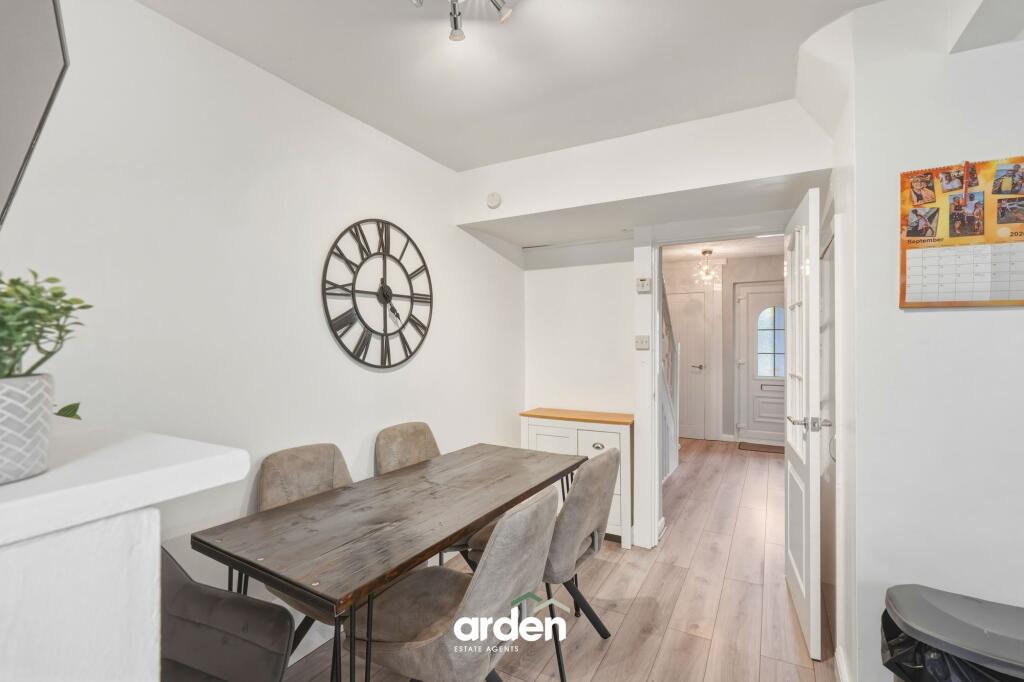 House in Redditch, Greenlands - More