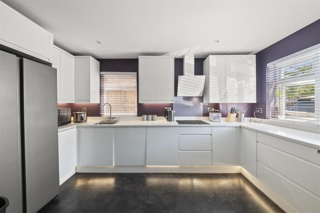 House in London - View 4