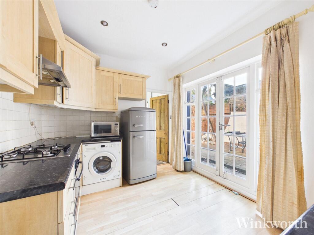 Apartment in London - More