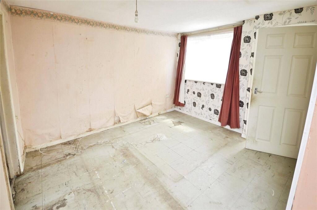 House in Grain, Isle of Grain - View 5