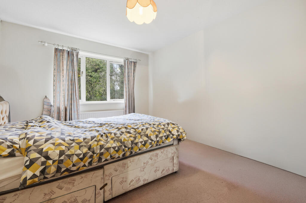 Additional image 9 of The Beeches, Park Street, St. Albans