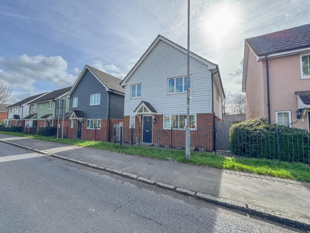 Main image of property: Rectory Road, Rochford, SS4 1