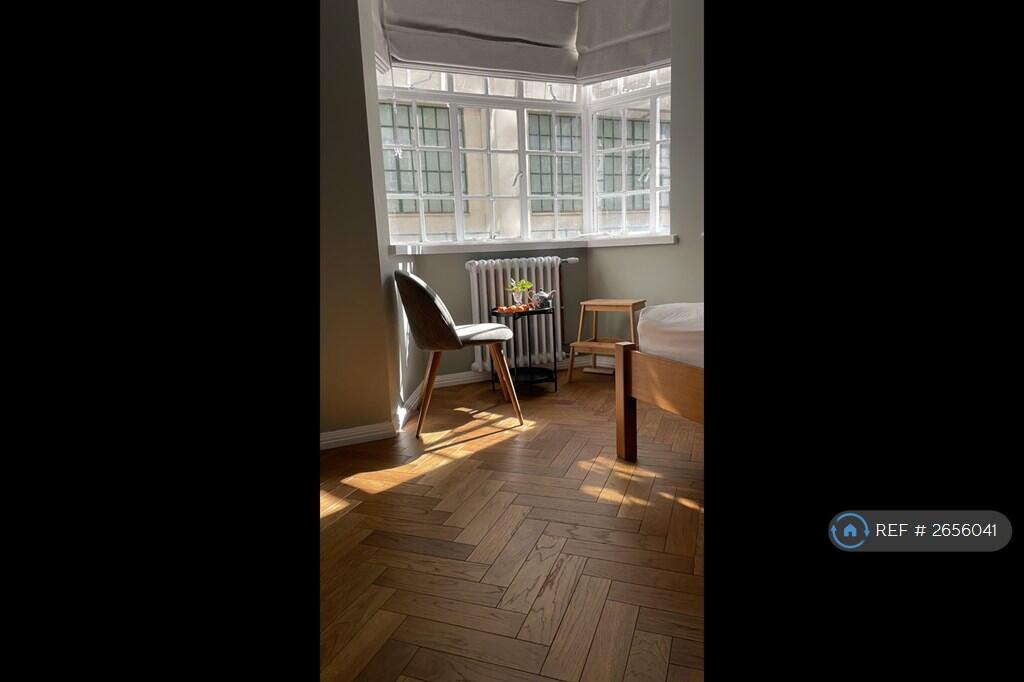 Studio flat for rent