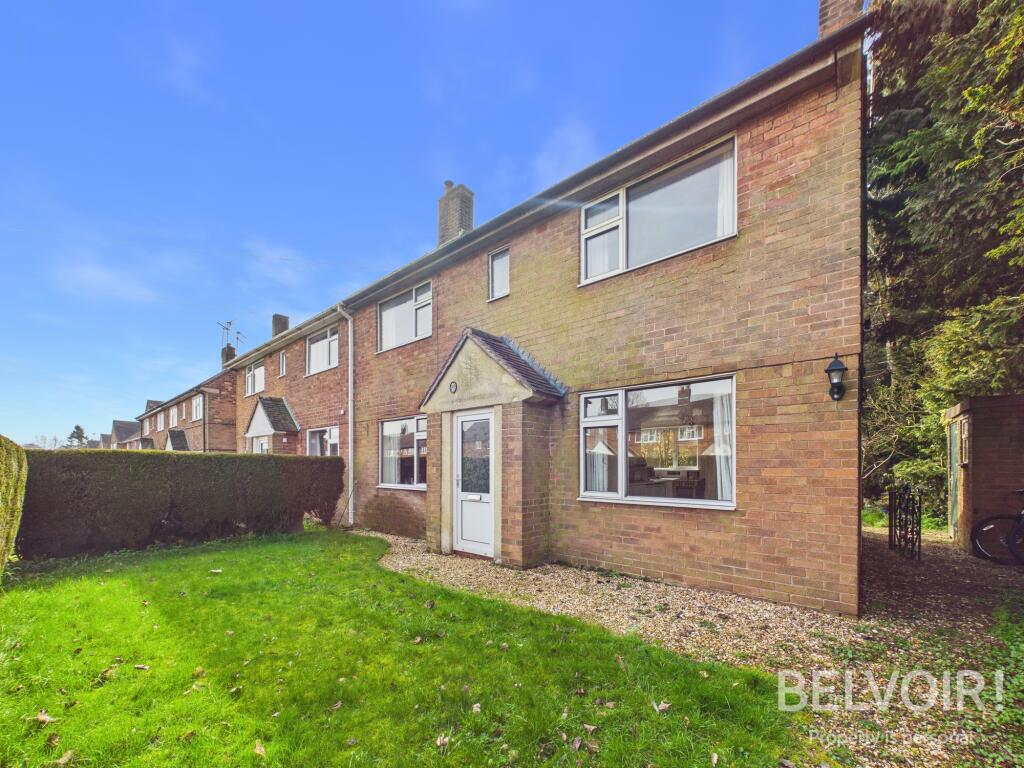 3-bed semi-detached on Highfield Close, Blythe Bridge, Stoke On Trent, ST11, £175,000