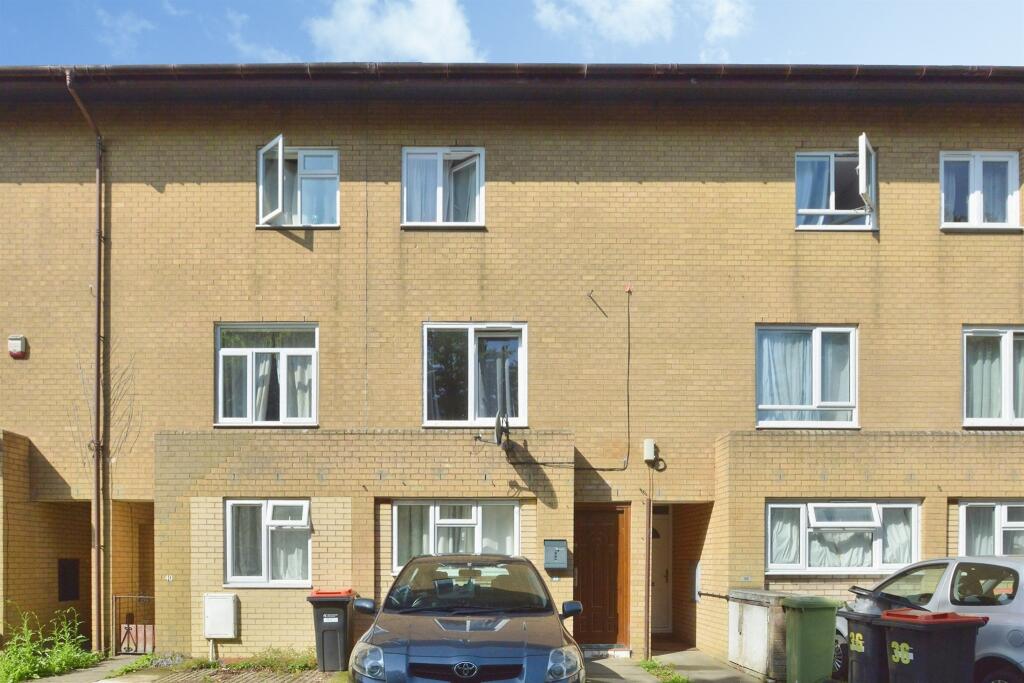 Main image of property: Mullion Place, Fishermead, Milton Keynes