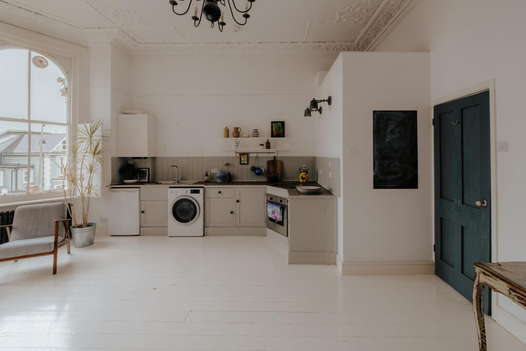 Apartment in St Leonards-on-Sea, Bohemia - View 4