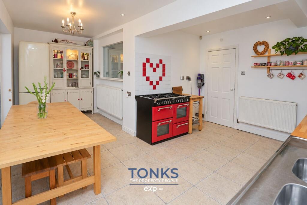 House in Sandwell, West Midlands - View 3