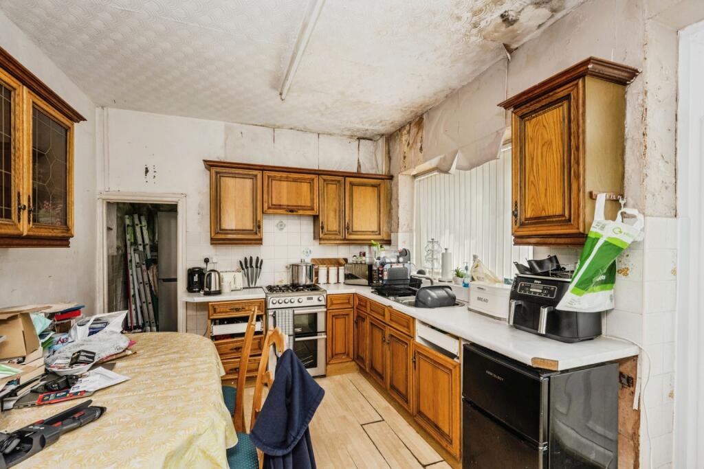 House in Pontarddulais - View 6