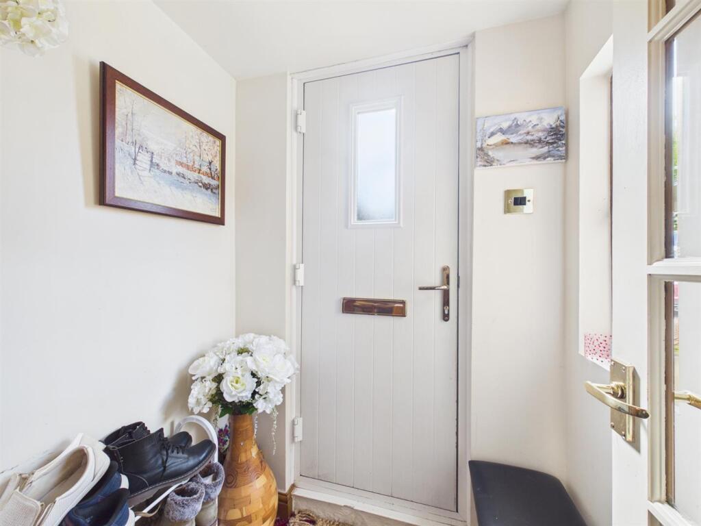 House in Doncaster - View 5
