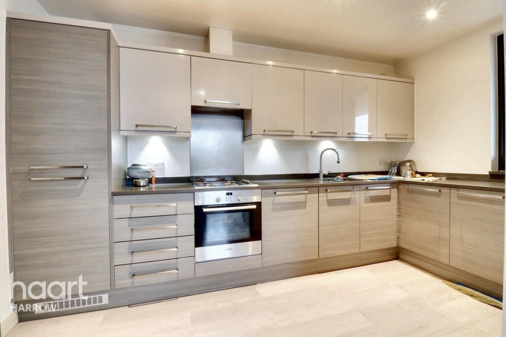 Apartment in London - More