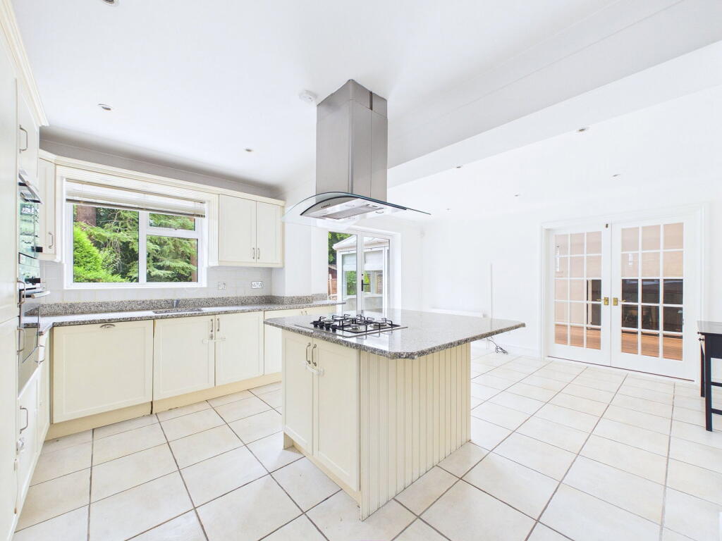 House in Watford - View 5