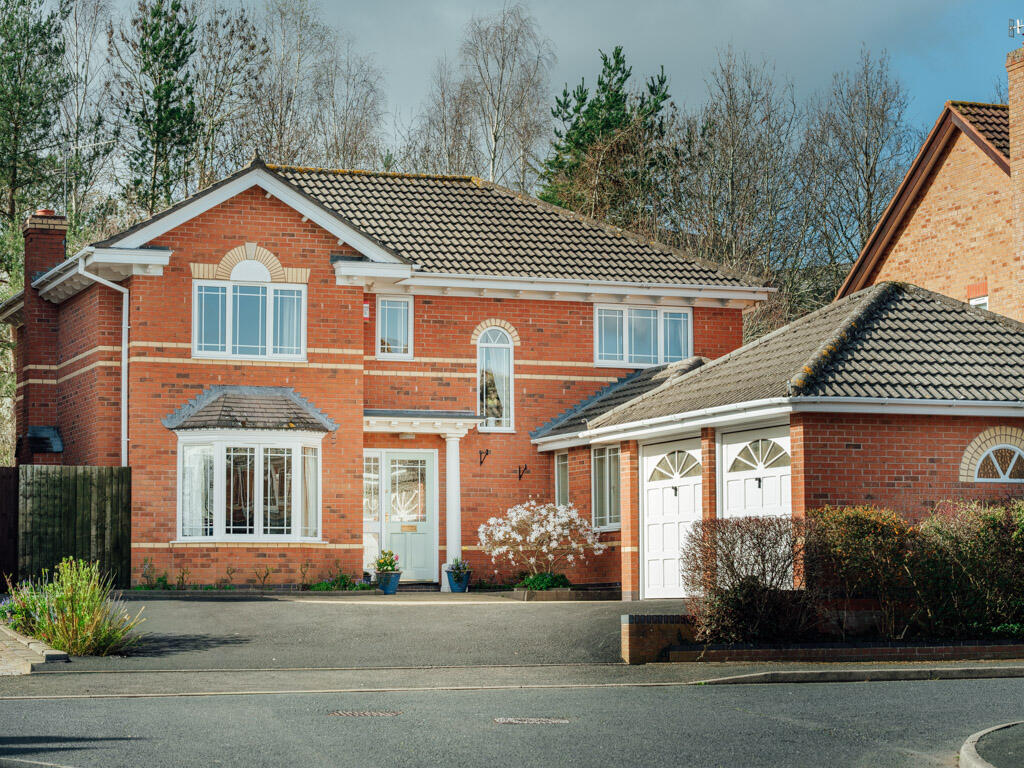 4-bed detached on Hunter Rise, Pershore, Worcestershire., £575,000