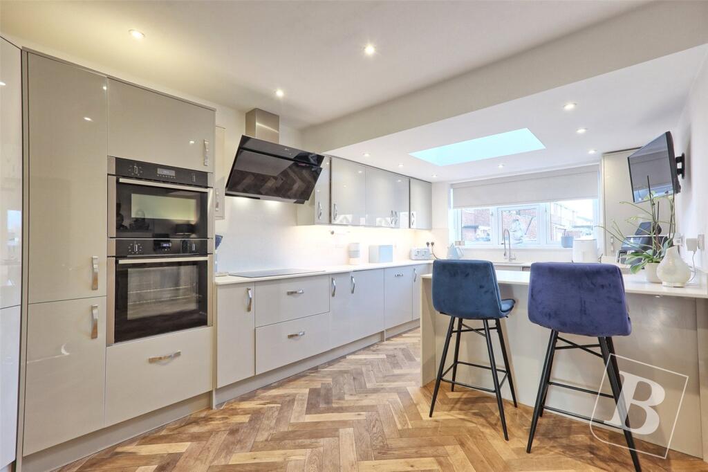 Tythe Barn Way, South Woodham Ferrers, Chelmsford, Essex, CM3 photo 3