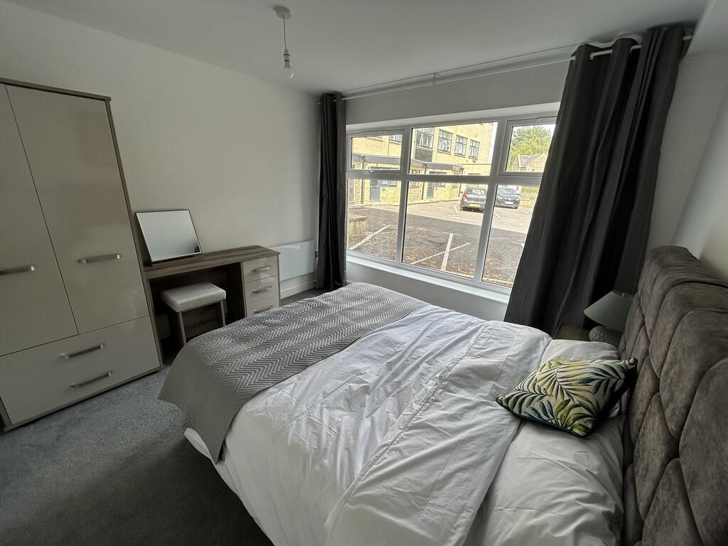 Vallis Road, Vallis House - View 4