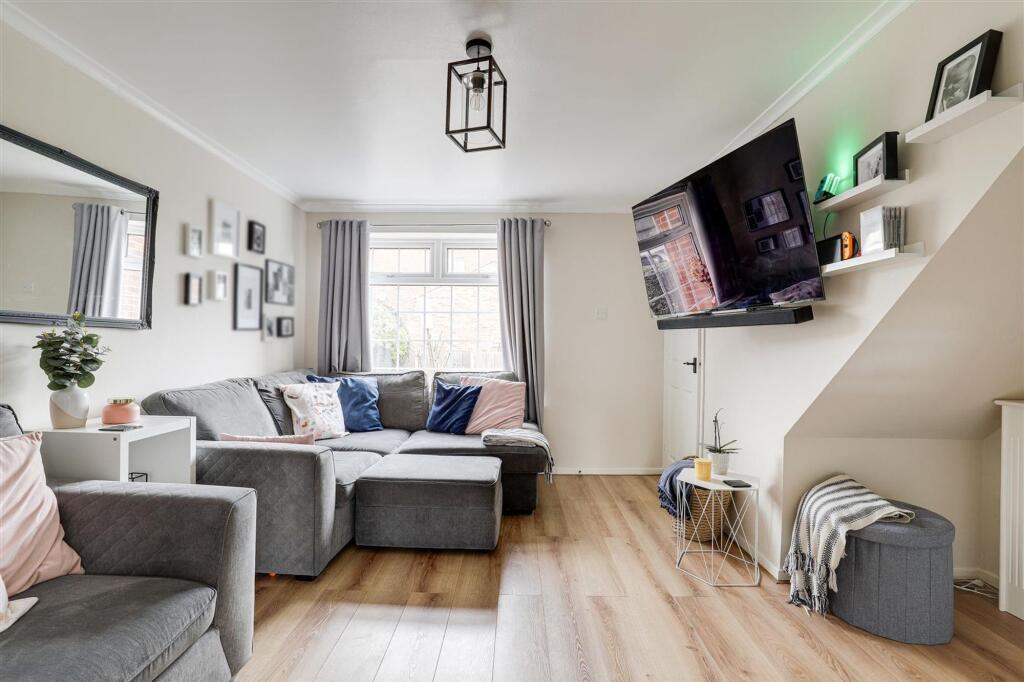 Gleneagles Drive, Arnold, NG5 photo 3