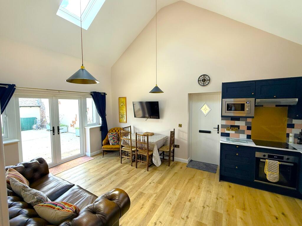 House in Tonbridge - View 2
