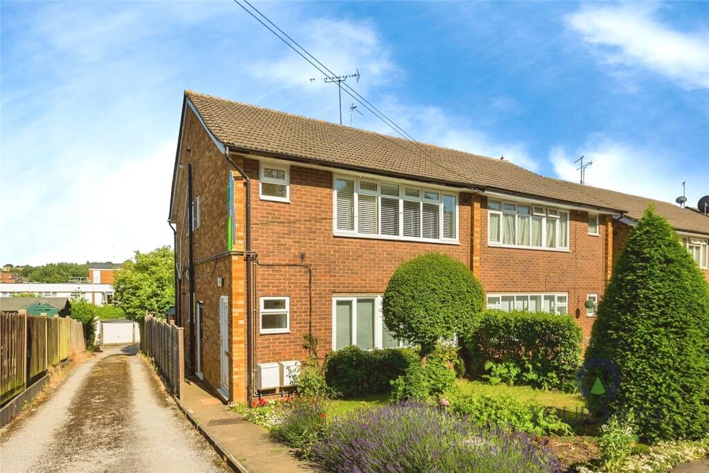 Main image of property: Cemmaes Meadow, Hemel Hempstead, Hertfordshire, HP1