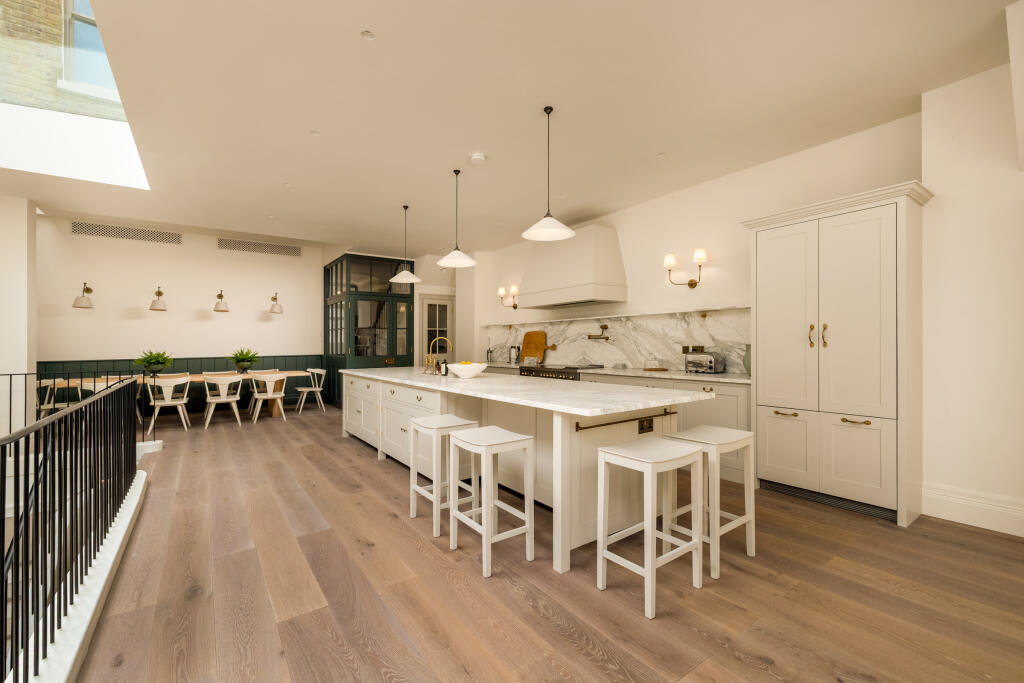 House in London - View 4