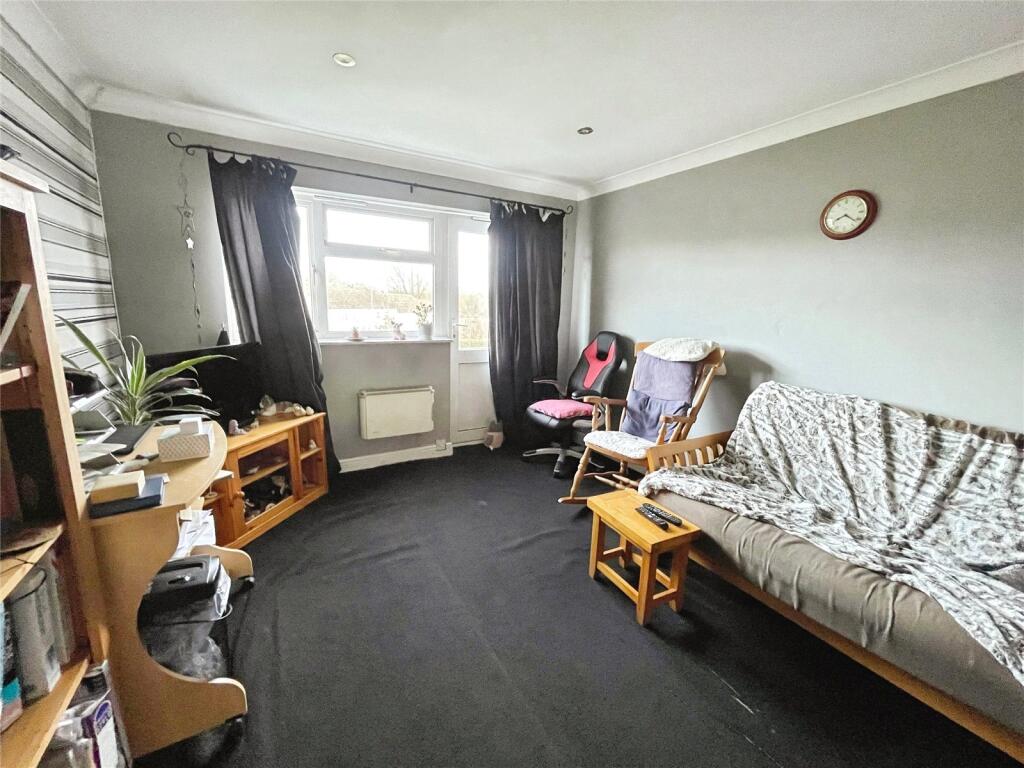 Seymours, Harlow, Essex, CM19 photo 2