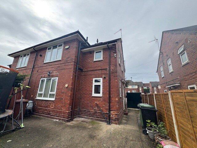 House in Leeds - View 5