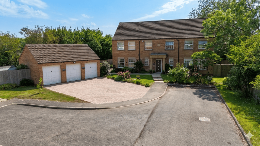 Main image of property: Barn Owl Close, Corby Glen, NG33