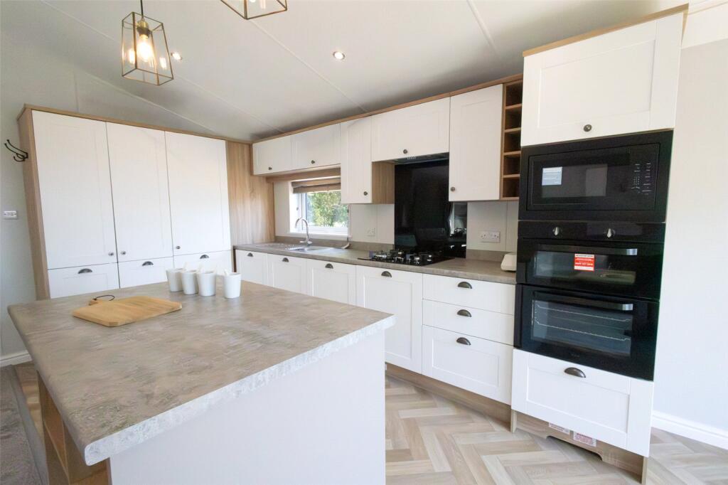 House in Havant, Hampshire - More