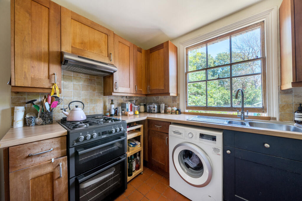 House in London - View 4