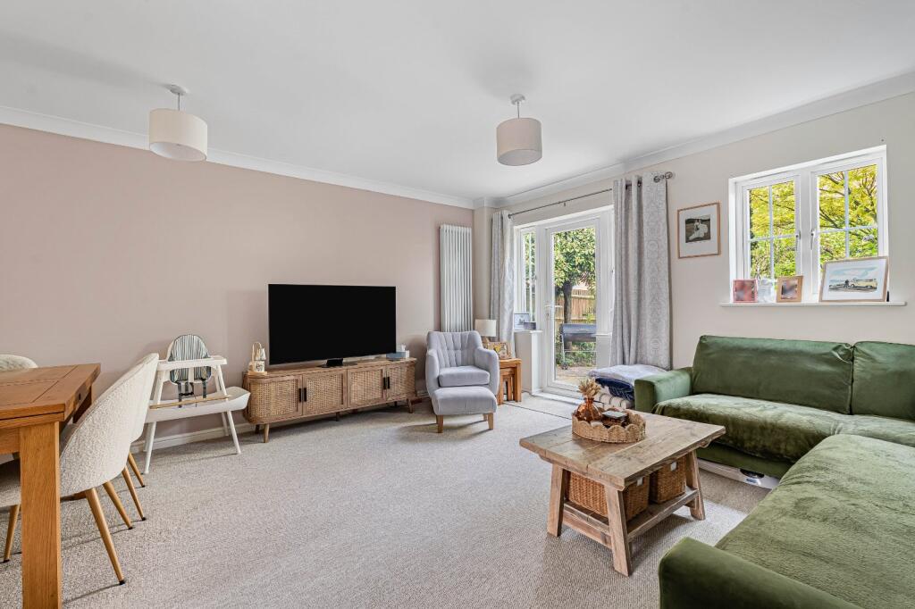 House in East Hampshire, Alton - View 3
