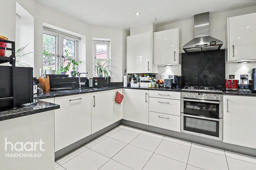 Main image of property: Longwood Mews, Maidenhead