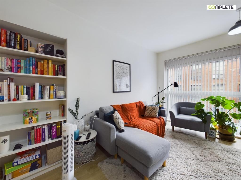 Apartment in Manchester - View 5
