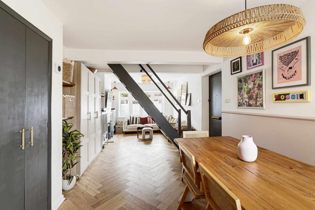 House in Kingston upon Thames - View 5