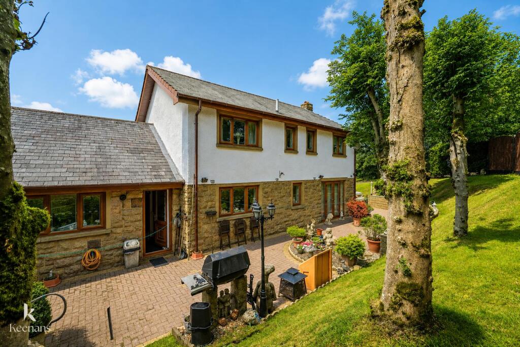 House in Oldham - View 4