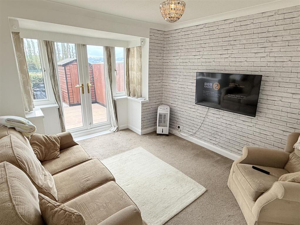 Beechwood Avenue, Mirfield photo 4