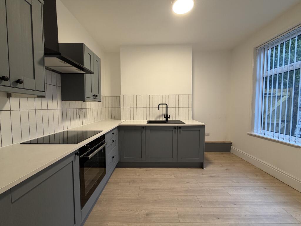 House in Birkenhead, Claughton - View 2