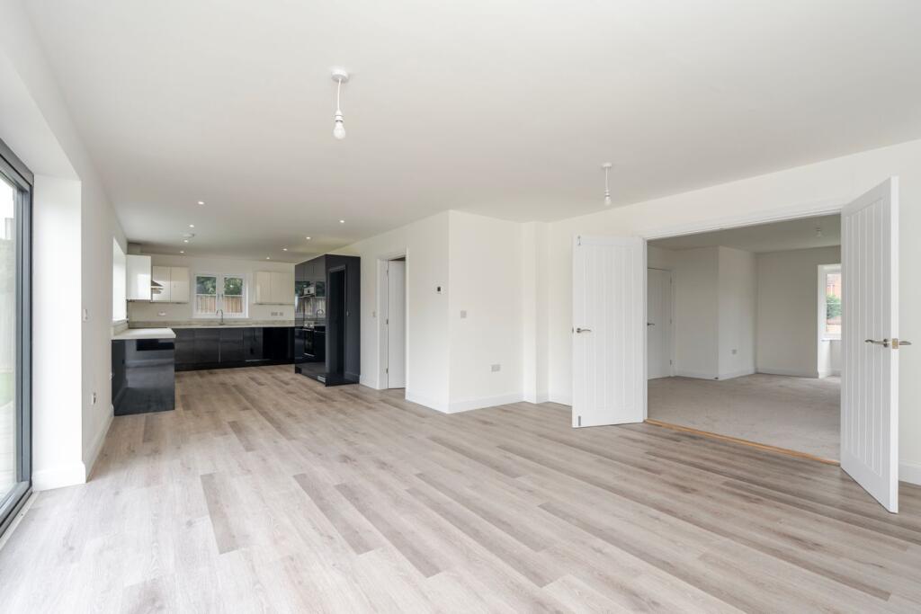 House in Peterborough - View 4