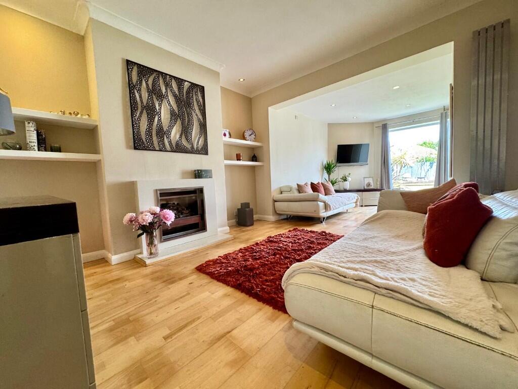 Greenlands Road, Redcar, North Yorkshire, TS10 photo 2