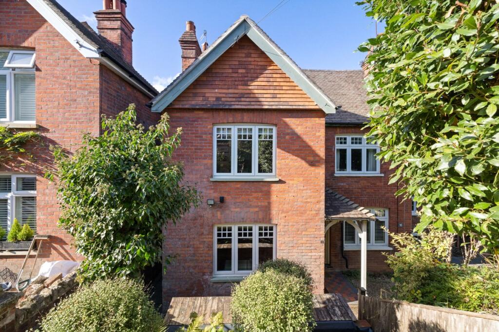 3-bed semi-detached on Longdene Road, Haslemere, Surrey, GU27, £495,000