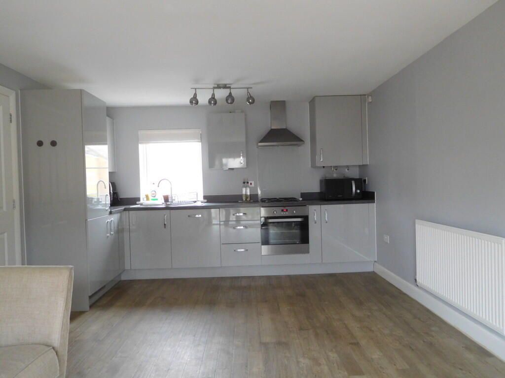 Dowsell Way, Yate photo 2