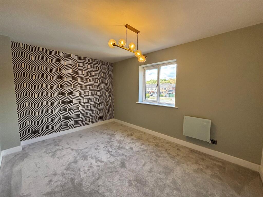 House in Lincoln, Lincolnshire - More