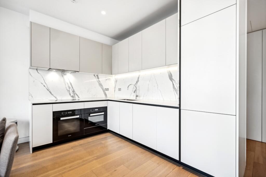 Apartment in London - View 4