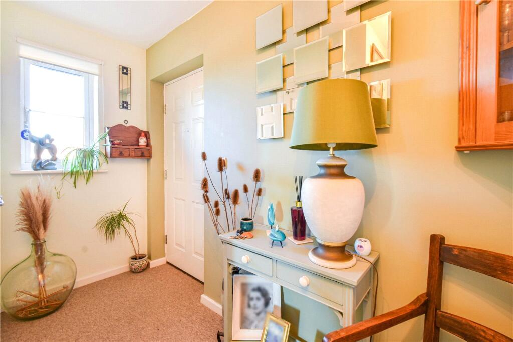 Apartment in Devizes, Wiltshire - View 2