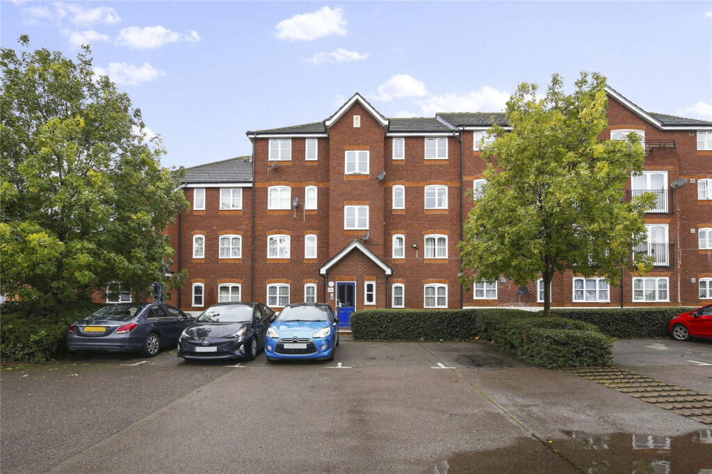 Main image of property: Harlinger Street, London, SE18