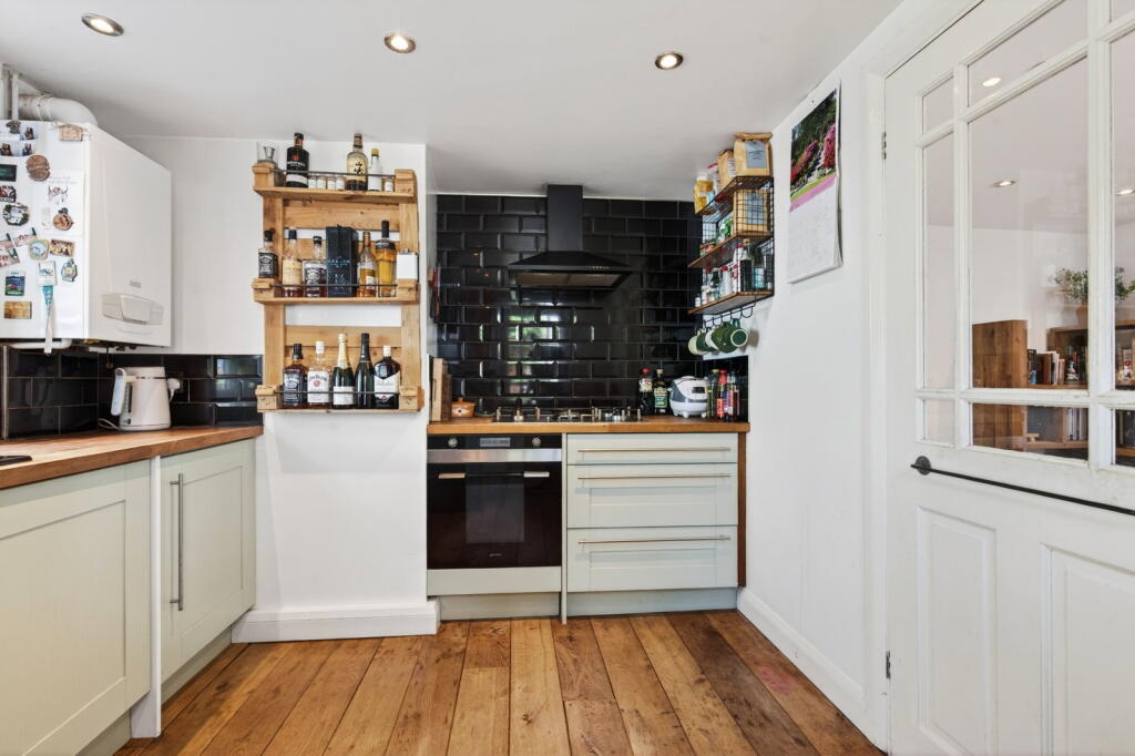 House in Milton Keynes, Drayton Parslow - More
