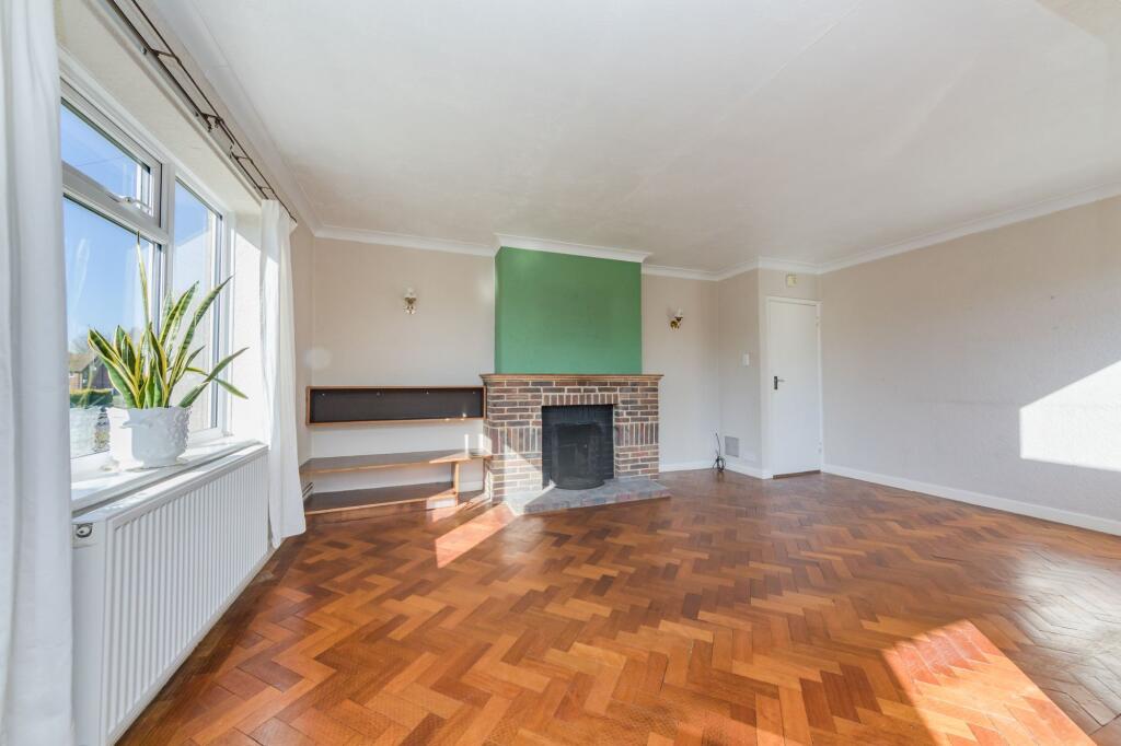 Fitzgerald Road, Lewes, BN7 - More