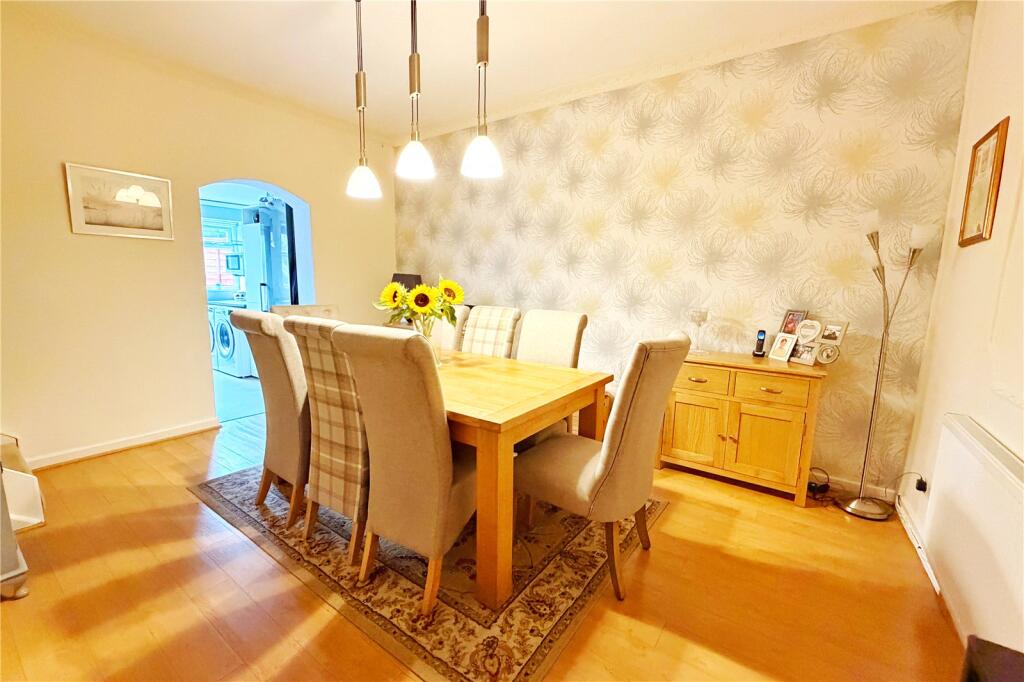 House in Oldham - View 4